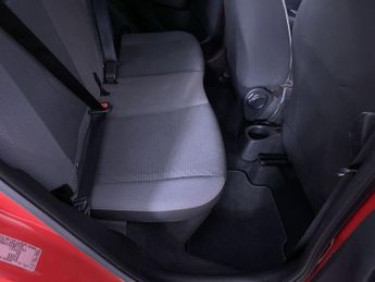 TOYOTA AYGO 1.0 VVT-i x-play Hatchback 5dr Petrol x-shift Euro 6 (Safety Sen