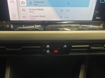 VOLKSWAGEN GOLF 1.5 eTSI MHEV Life Hatchback 5dr Petrol Hybrid DSG Euro 6 (s/s) 