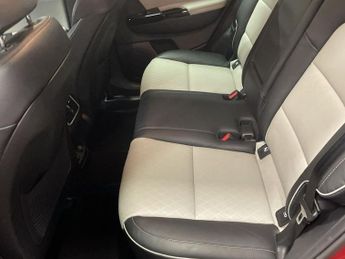 KIA SPORTAGE 1.6 T-GDi GT-Line SUV 5dr Petrol DCT AWD Euro 6 (s/s) (174 bhp)