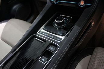 JAGUAR F-PACE 2.0 D180 R-Sport SUV 5dr Diesel Auto AWD Euro 6 (s/s) (180 ps)