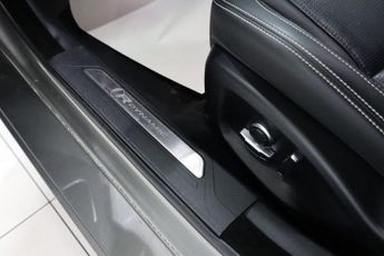 JAGUAR XE 2.0 D180 R-Dynamic SE Saloon Auto AWD Euro 6 (s/s) (180 ps)