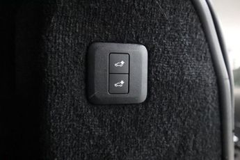 LAND ROVER RANGE ROVER SPORT 3.0 SD V6 HSE Dynamic SUV 5dr Diesel Auto 4WD Euro 6 (s/s) (306 