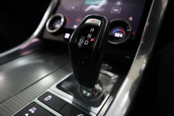 LAND ROVER RANGE ROVER SPORT 3.0 SD V6 HSE Dynamic SUV 5dr Diesel Auto 4WD Euro 6 (s/s) (306 