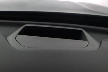 VOLVO XC60 2.0 B4 MHEV R-Design Pro Auto AWD Euro 6 (s/s) 5dr