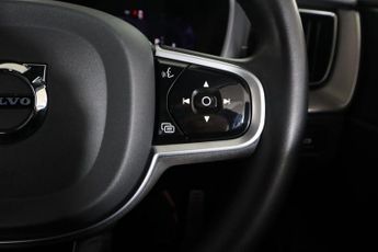 VOLVO XC60 2.0 B4 MHEV R-Design Pro Auto AWD Euro 6 (s/s) 5dr