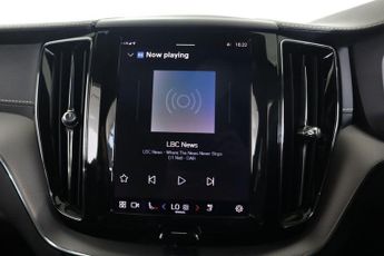 VOLVO XC60 2.0 B4 MHEV R-Design Pro Auto AWD Euro 6 (s/s) 5dr