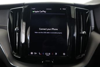 VOLVO XC60 2.0 B4 MHEV R-Design Pro Auto AWD Euro 6 (s/s) 5dr