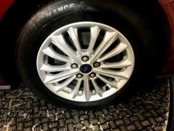 FORD FOCUS 1.0T EcoBoost Titanium Estate 5dr Petrol Auto Euro 6 (s/s) (125 