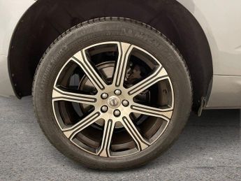 VOLVO XC60 2.0 T5 Inscription Pro SUV 5dr Petrol Auto AWD Euro 6 (s/s) (250