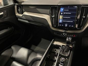 VOLVO XC60 2.0 T5 Inscription Pro SUV 5dr Petrol Auto AWD Euro 6 (s/s) (250