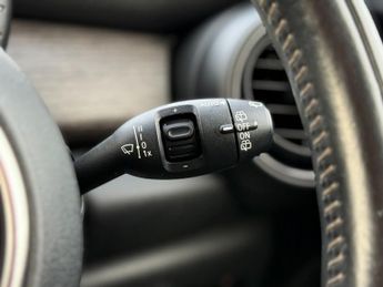 MINI HATCH 1.5 Cooper Seven Hatchback 5dr Petrol Auto Euro 6 (s/s) (136 ps)