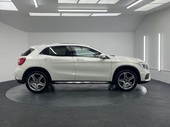MERCEDES-BENZ GLA 1.6 GLA200 AMG Line (Executive) SUV 5dr Petrol 7G-DCT Euro 6 (s/
