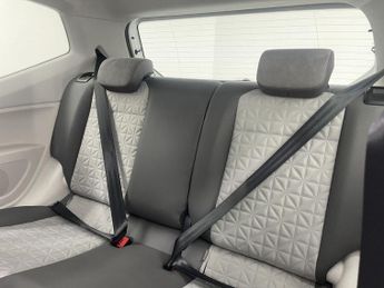 VOLKSWAGEN UP! 1.0 up! beats Hatchback 3dr Petrol ASG Euro 6 (60 ps)