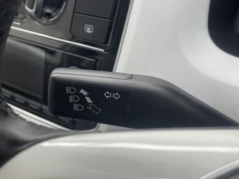 VOLKSWAGEN UP! 1.0 up! beats Hatchback 3dr Petrol ASG Euro 6 (60 ps)