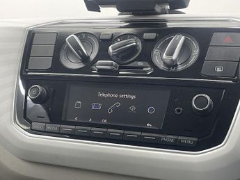 VOLKSWAGEN UP! 1.0 up! beats Hatchback 3dr Petrol ASG Euro 6 (60 ps)