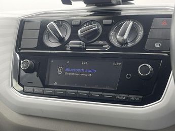 VOLKSWAGEN UP! 1.0 up! beats Hatchback 3dr Petrol ASG Euro 6 (60 ps)