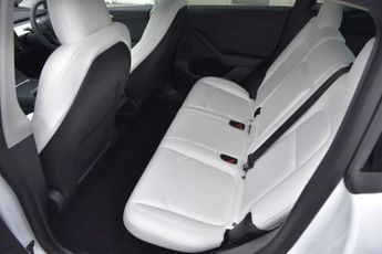 TESLA MODEL Y (Dual Motor) Long Range SUV 5dr Electric Auto 4WDE (384 bhp)