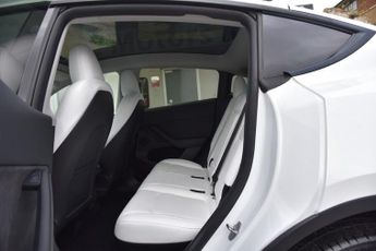 TESLA MODEL Y (Dual Motor) Long Range SUV 5dr Electric Auto 4WDE (384 bhp)
