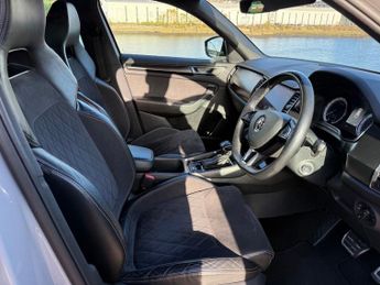 SKODA KODIAQ 2.0 TDI SportLine SUV 5dr Diesel DSG 4WD Euro 6 (s/s) (7 Seat) (