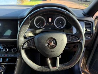 SKODA KODIAQ 2.0 TDI SportLine SUV 5dr Diesel DSG 4WD Euro 6 (s/s) (7 Seat) (