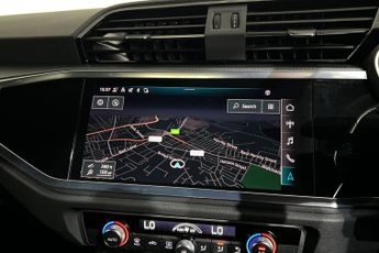 AUDI Q3 1.5 TFSI CoD 35 Black Edition SUV 5dr Petrol S Tronic Euro 6 (s/