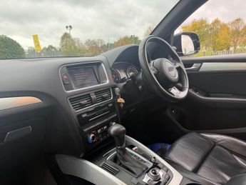 AUDI Q5 3.0 TDI V6 S line Plus SUV 5dr Diesel S Tronic quattro Euro 5 (s
