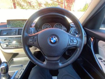 BMW 3 SERIES 2.0 320d SE Saloon 4dr Diesel Auto Euro 6 (s/s) (190 ps)