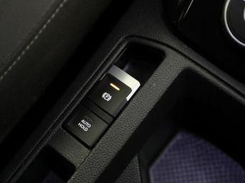 VOLKSWAGEN T-ROC 2.0 TSI R-Line SUV 5dr Petrol DSG 4Motion Euro 6 (s/s) (190 ps)