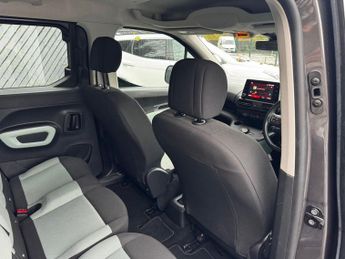 CITROEN BERLINGO 1.5 BlueHDi Feel M MPV 5dr Diesel EAT Euro 6 (s/s) (130 ps)