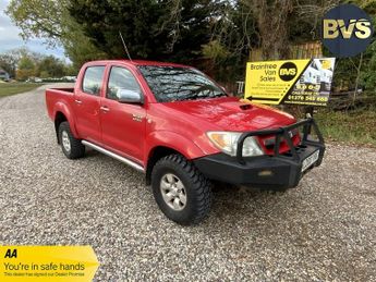 Toyota Hi Lux 3.0 D-4D Invincible Pickup 4dr Diesel Automatic 4WD (246 g/km, 1