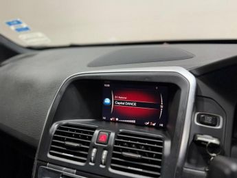 VOLVO XC60 2.0 D4 R-Design Nav SUV 5dr Diesel Auto Euro 6 (s/s) (190 ps)