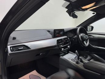 BMW 5 SERIES 2.0 520i M Sport Touring 5dr Petrol Auto Euro 6 (s/s) (184 ps)