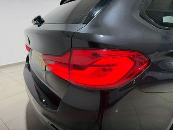 BMW 5 SERIES 2.0 520i M Sport Touring 5dr Petrol Auto Euro 6 (s/s) (184 ps)