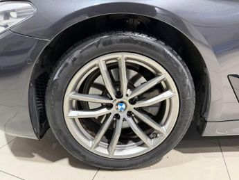 BMW 5 SERIES 2.0 520i M Sport Touring 5dr Petrol Auto Euro 6 (s/s) (184 ps)