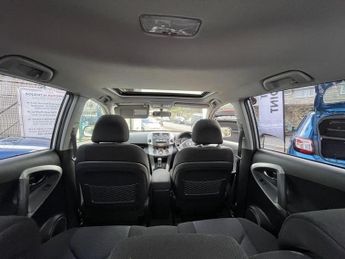 TOYOTA RAV4 2.2 XT-R D-4D 5d 4X4 135 BHP