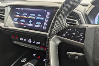 AUDI Q4 E-TRON 40 S line SUV 5dr Electric Auto 82kWh (204 ps)