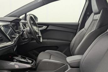 AUDI Q4 E-TRON 40 S line SUV 5dr Electric Auto 82kWh (204 ps)