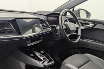 AUDI Q4 E-TRON 40 S line SUV 5dr Electric Auto 82kWh (204 ps)