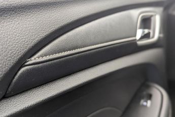 MG MG5 52.5kWh Excite Estate 5dr Electric Auto (156 ps)