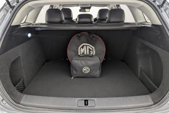 MG MG5 61.1kWh Exclusive Long Range Estate 5dr Electric Auto (156 ps)