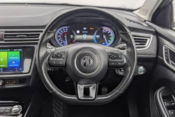 MG MG5 61.1kWh Exclusive Long Range Estate 5dr Electric Auto (156 ps)