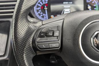 MG MG5 61.1kWh Exclusive Long Range Estate 5dr Electric Auto (156 ps)