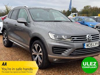 Volkswagen Touareg 3.0 TDI V6 BlueMotion Tech R-Line SUV 5dr Diesel Tiptronic 4WD E