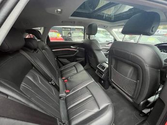 AUDI E-TRON 55 Launch Edition SUV 5dr Electric Auto quattro 95kWh (408 ps)