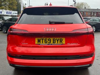 AUDI E-TRON 55 Launch Edition SUV 5dr Electric Auto quattro 95kWh (408 ps)