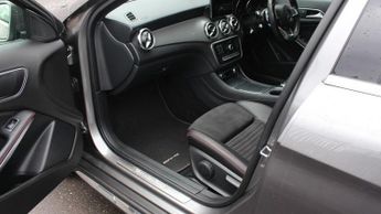 MERCEDES-BENZ GLA 1.6 GLA200 AMG Line SUV 5dr Petrol 7G-DCT Euro 6 (s/s) (156 ps)