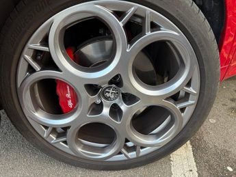 ALFA ROMEO TONALE 1.5 VGT MHEV Tributo Italiano SUV 5dr Petrol Hybrid DCT Euro 6 (