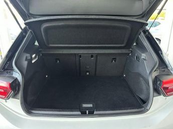 VOLKSWAGEN ID.3 Pro Performance 58kWh Family Hatchback 5dr Electric Auto (204 ps