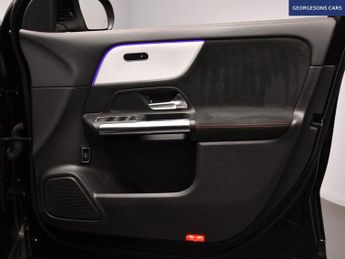 MERCEDES-BENZ EQA EQA 250 66.5kWh AMG Line SUV 5dr Electric Auto (190 ps)