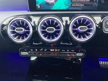 MERCEDES-BENZ A-CLASS 1.5 A180d AMG Line (Premium) Hatchback 5dr Diesel 7G-DCT Euro 6 